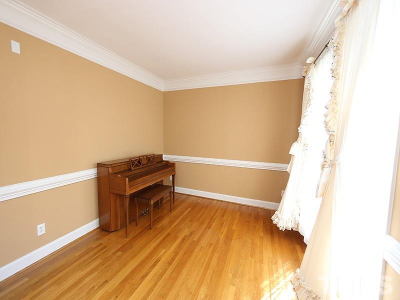 12409 Glenlivet Way Raleigh, NC 27613 - Photo 2 of 12 Gallery Image 2