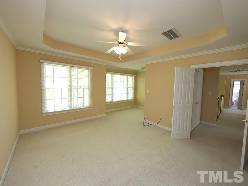 12409 Glenlivet Way Raleigh, NC 27613 - Photo 6 of 12 Gallery Image 6