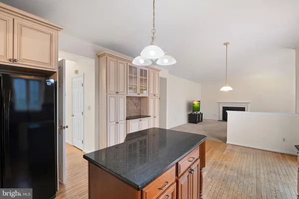 $619,000 | 6 Killens Pond Court, Newark, DE 19711