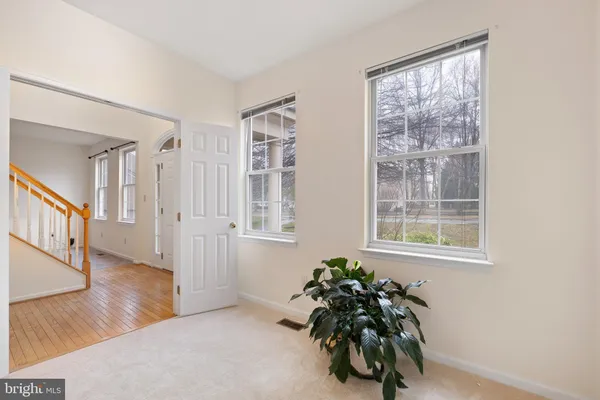 $619,000 | 6 Killens Pond Court, Newark, DE 19711