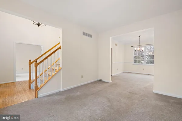 $619,000 | 6 Killens Pond Court, Newark, DE 19711