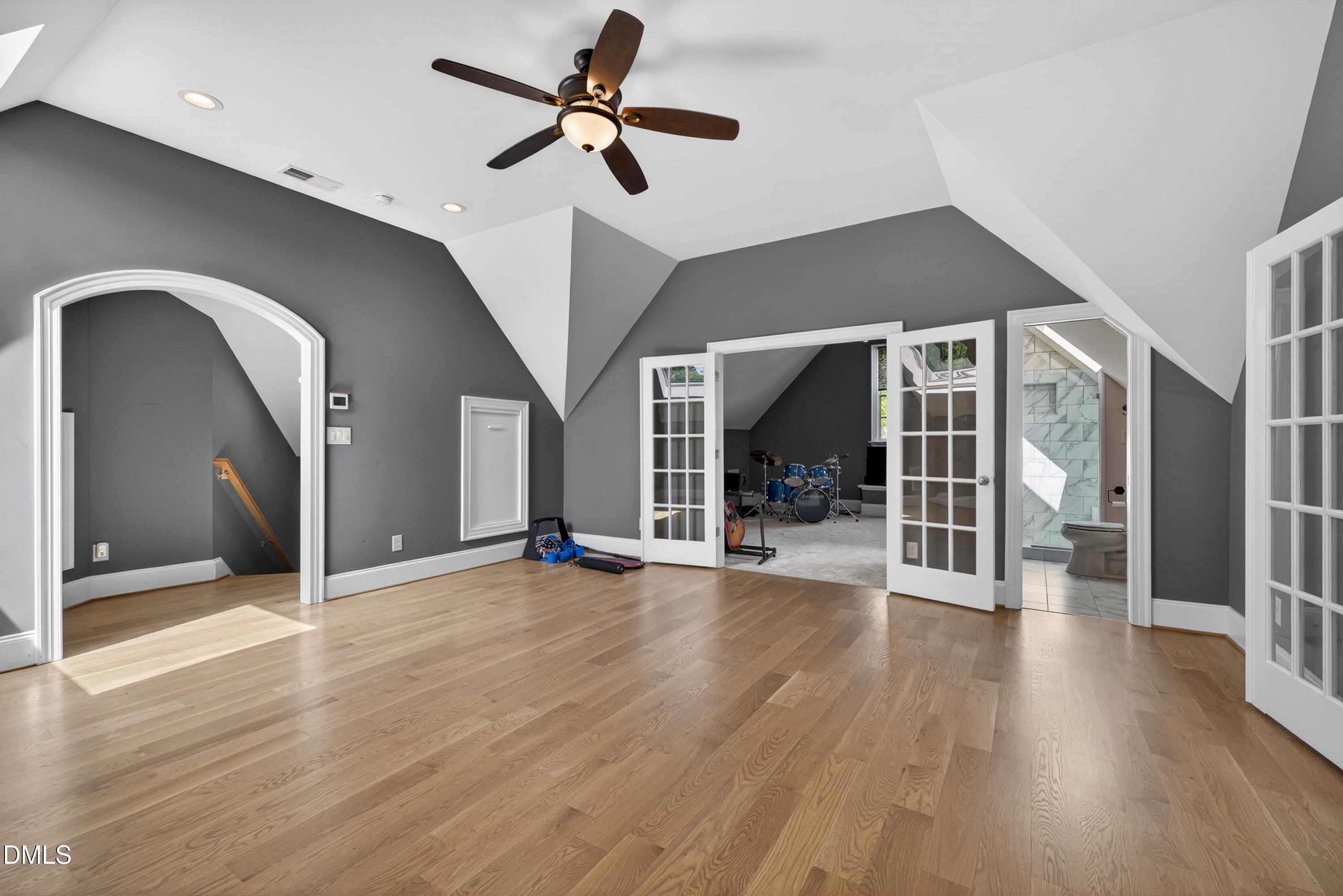 3513 Eilla Bluffs Court Raleigh, NC 27606 - Photo 62 of 86 Scene-91
