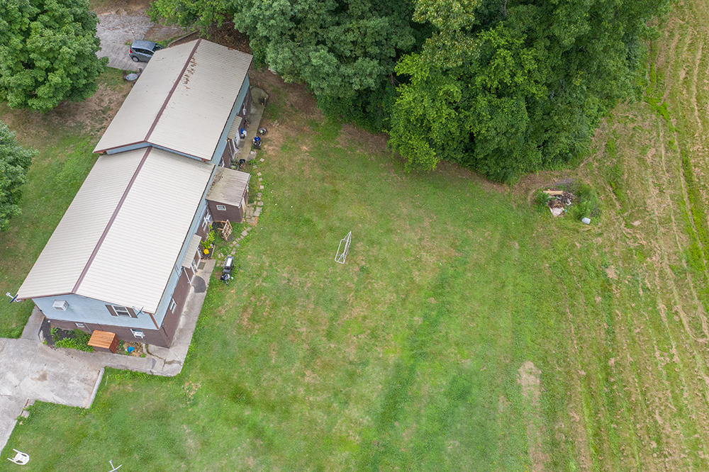 220 Pattie Gap Road Philadelphia, TN 37846 - Photo 18 of 19 photo-24