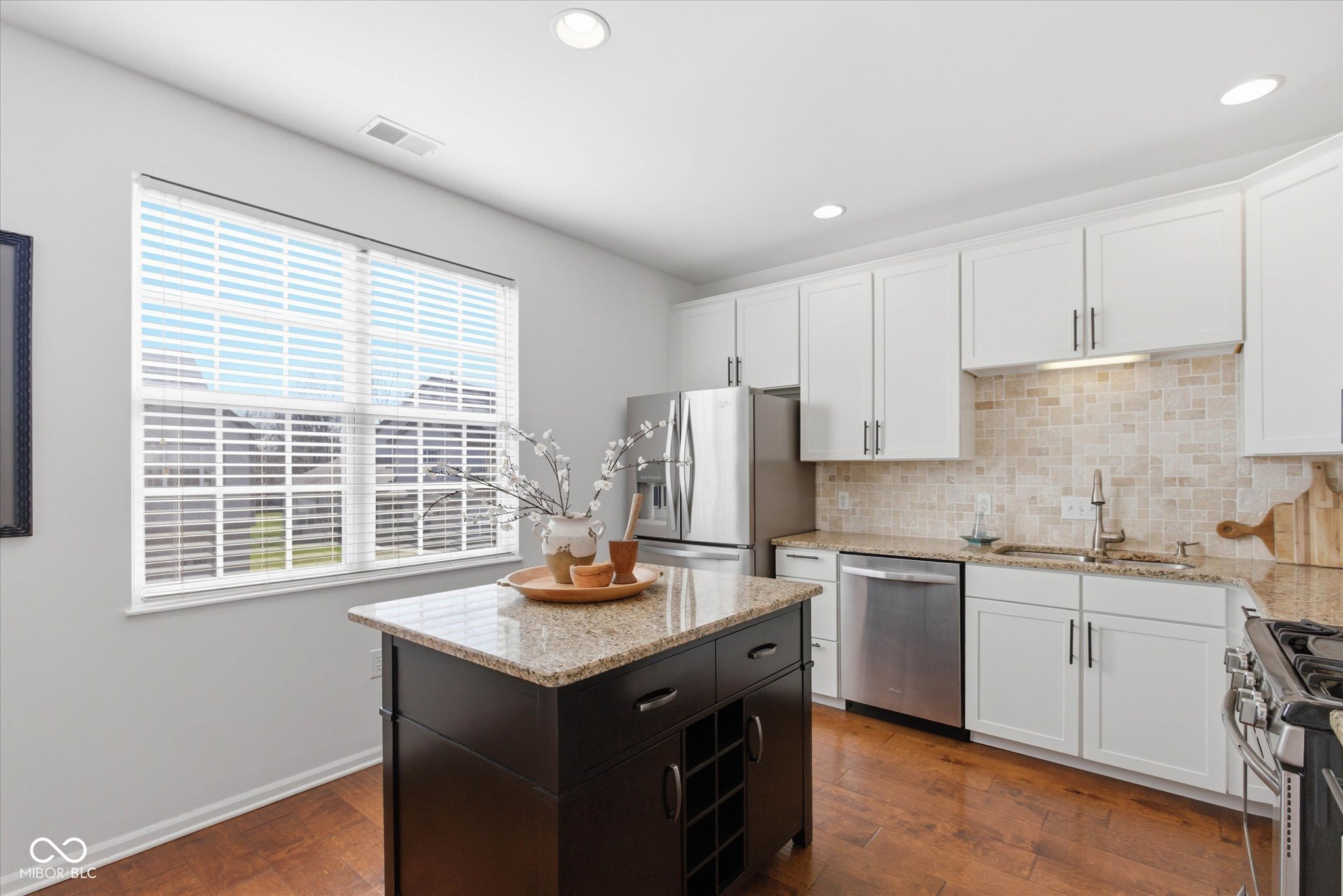 10182 Winslow Way Fishers, IN 46037 - Photo 9 of 20