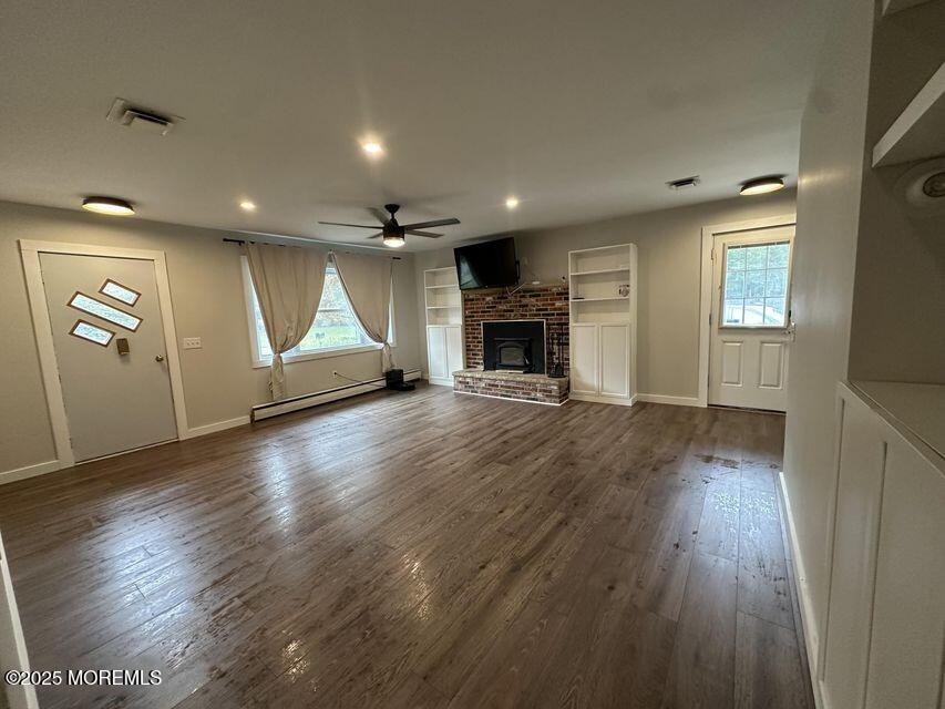 156 Wells Mill Road Waretown, NJ 08758 - Photo 7 of 29 156 Living w-Fireplace