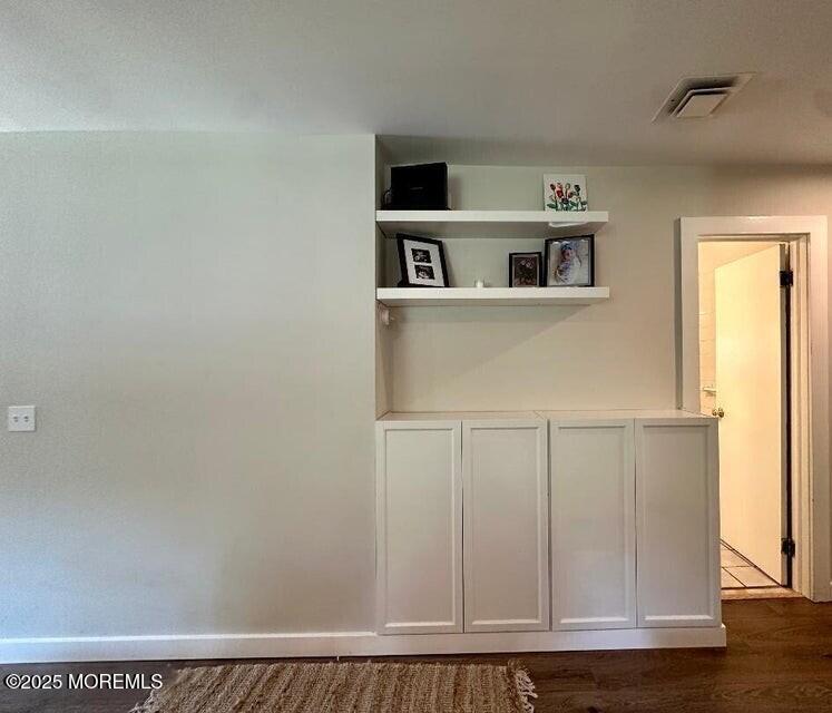 156 Wells Mill Road Waretown, NJ 08758 - Photo 8 of 29 156 LIVING BUILT-INS