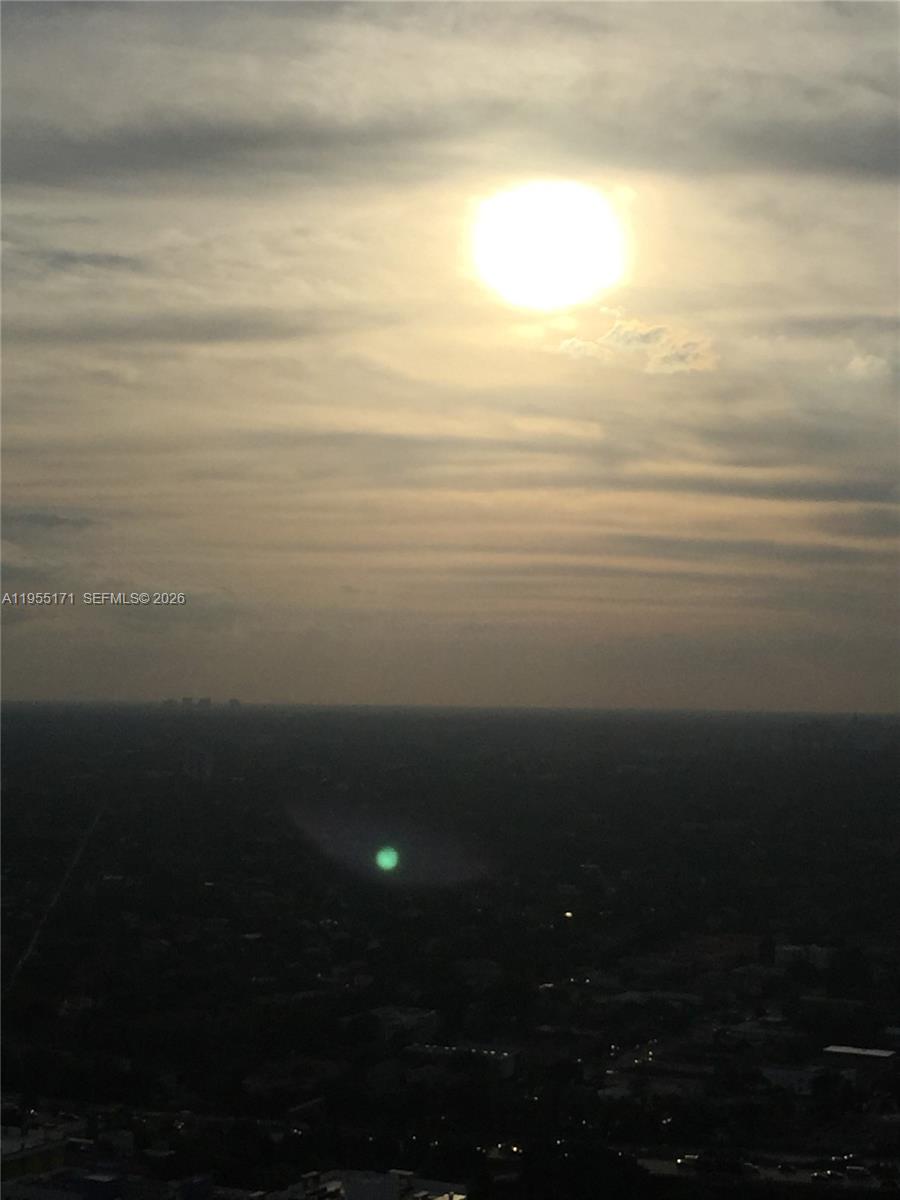 88 Southwest 7th Street, Unit 3711 Miami, FL 33130 - Photo 11 of 25