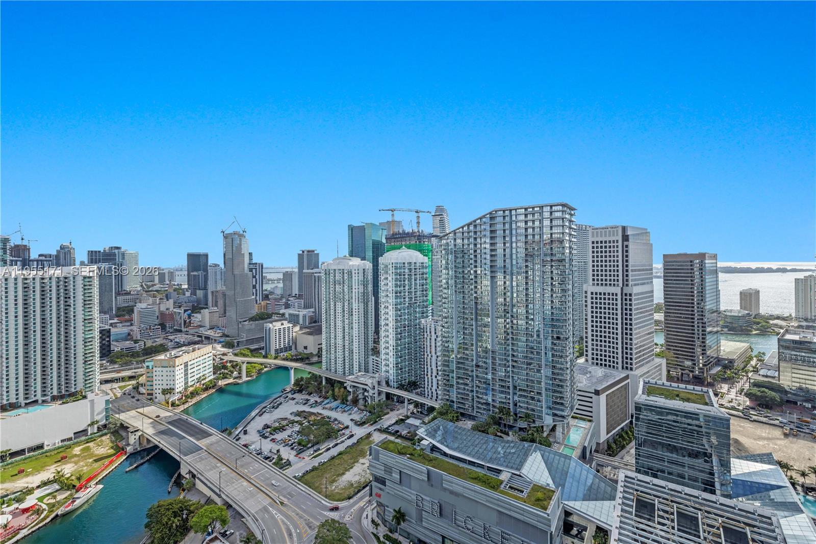 88 Southwest 7th Street, Unit 3711 Miami, FL 33130 - Photo 13 of 47 a view of city with tall buildings