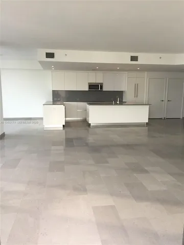 $3,395,000 | 88 Southwest 7th Street, Unit 3711, Miami, FL 33130