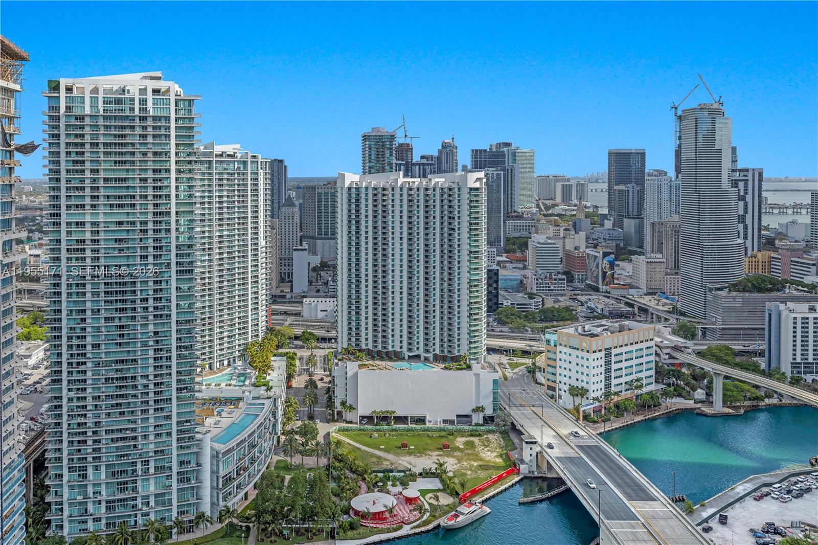 88 Southwest 7th Street, Unit 3711 Miami, FL 33130 - Photo 16 of 47