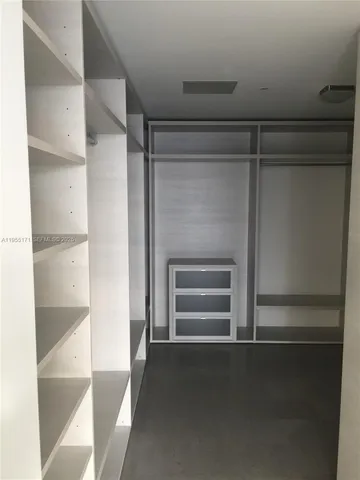 $3,395,000 | 88 Southwest 7th Street, Unit 3711, Miami, FL 33130