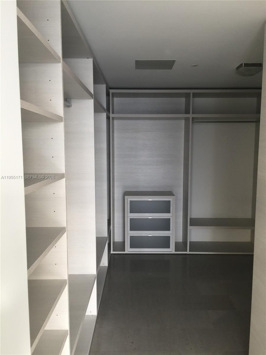 88 Southwest 7th Street, Unit 3711 Miami, FL 33130 - Photo 22 of 25