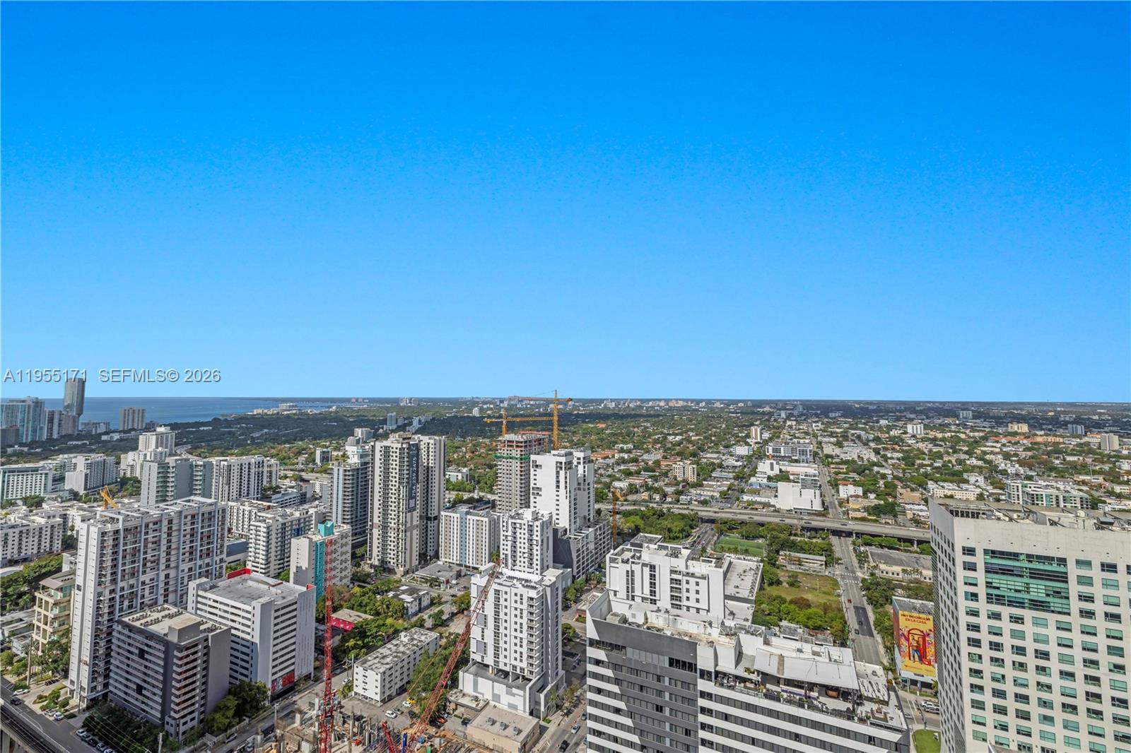 88 Southwest 7th Street, Unit 3711 Miami, FL 33130 - Photo 43 of 47 a view of city and ocean