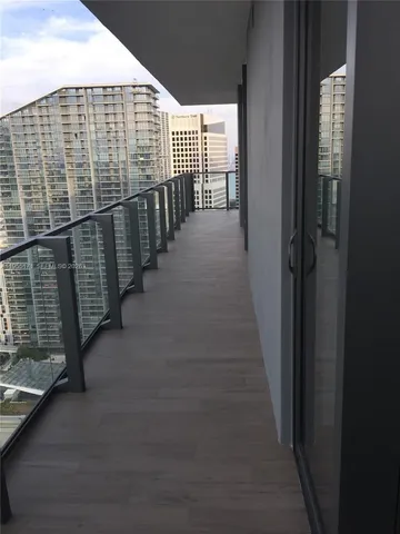 $3,395,000 | 88 Southwest 7th Street, Unit 3711, Miami, FL 33130