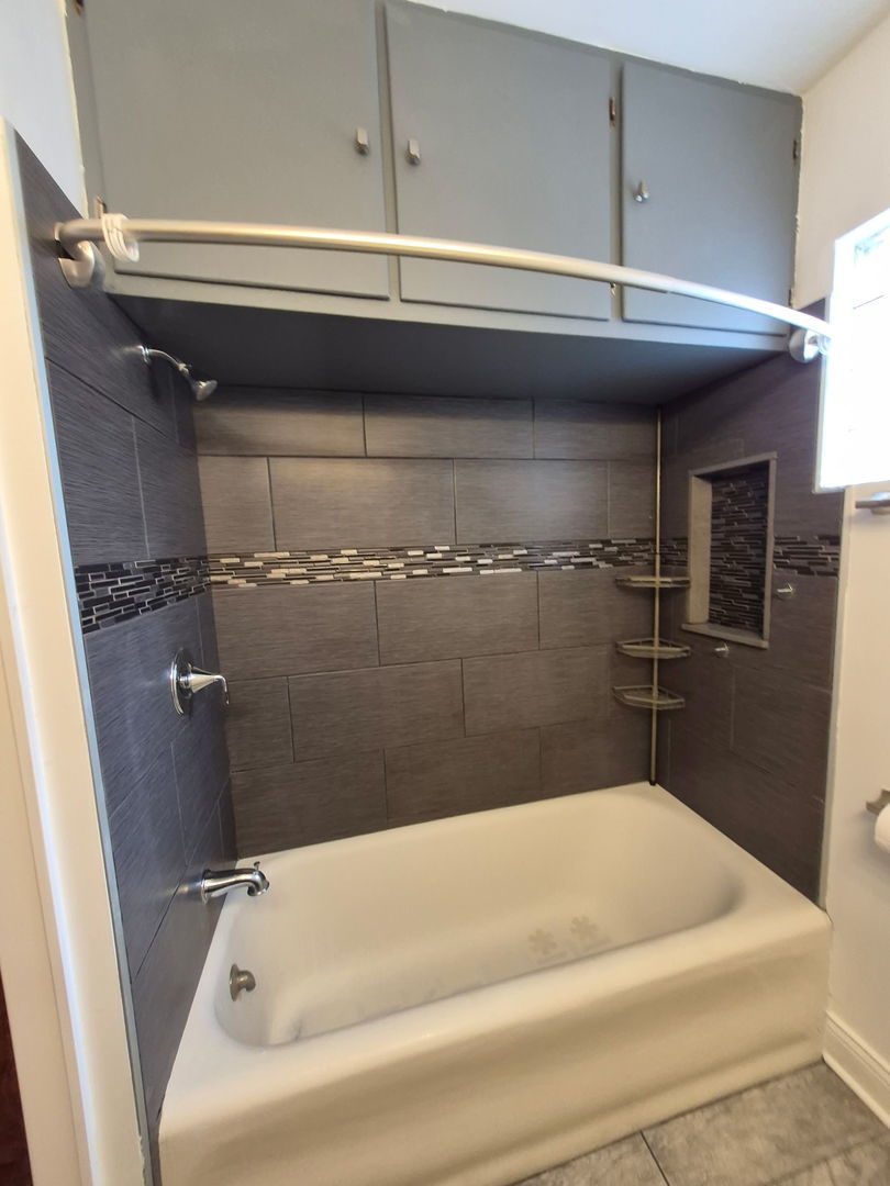9002 Sheridan Avenue, Unit 3 Brookfield, IL 60513 - Photo 11 of 22