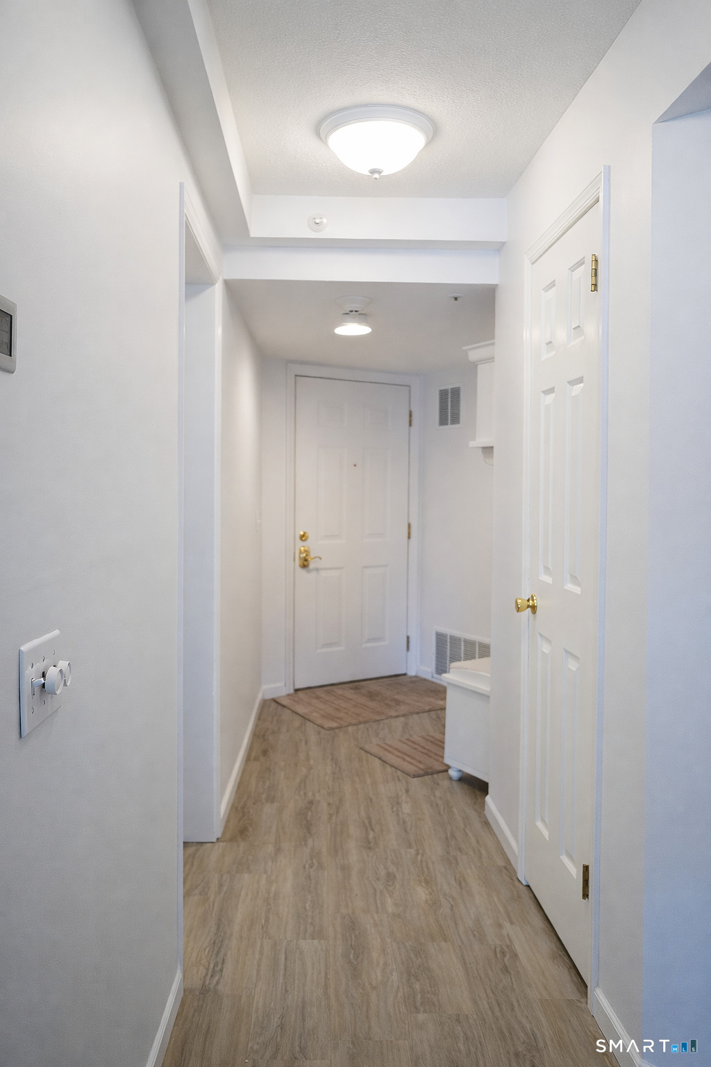 2 Mansfield Grove Road, Unit 170 East Haven, CT 06512 - Photo 13 of 27 a view of room