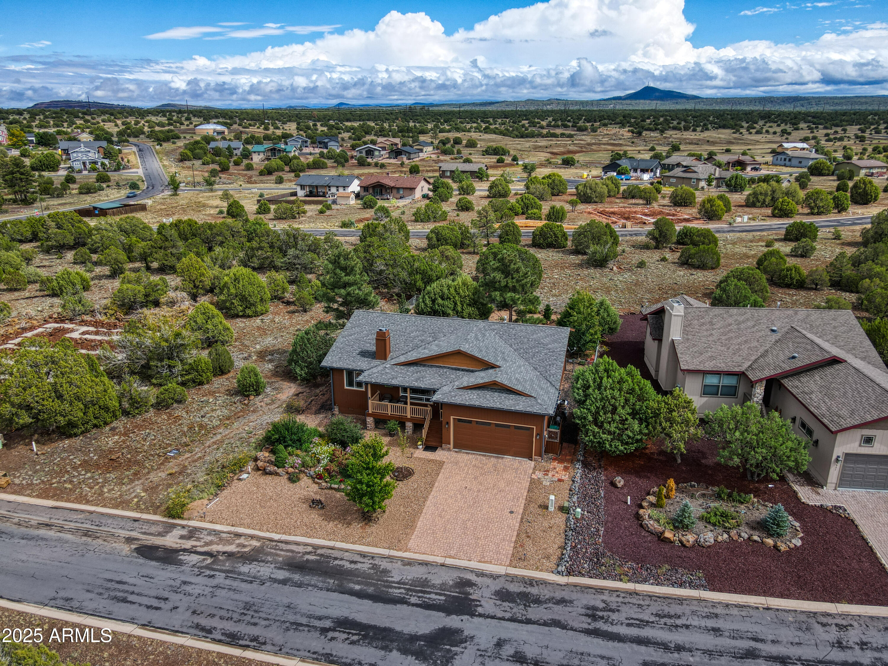 901 South Ridgeline Drive Show Low, AZ 85901 - Photo 27 of 31 an aerial view of a house