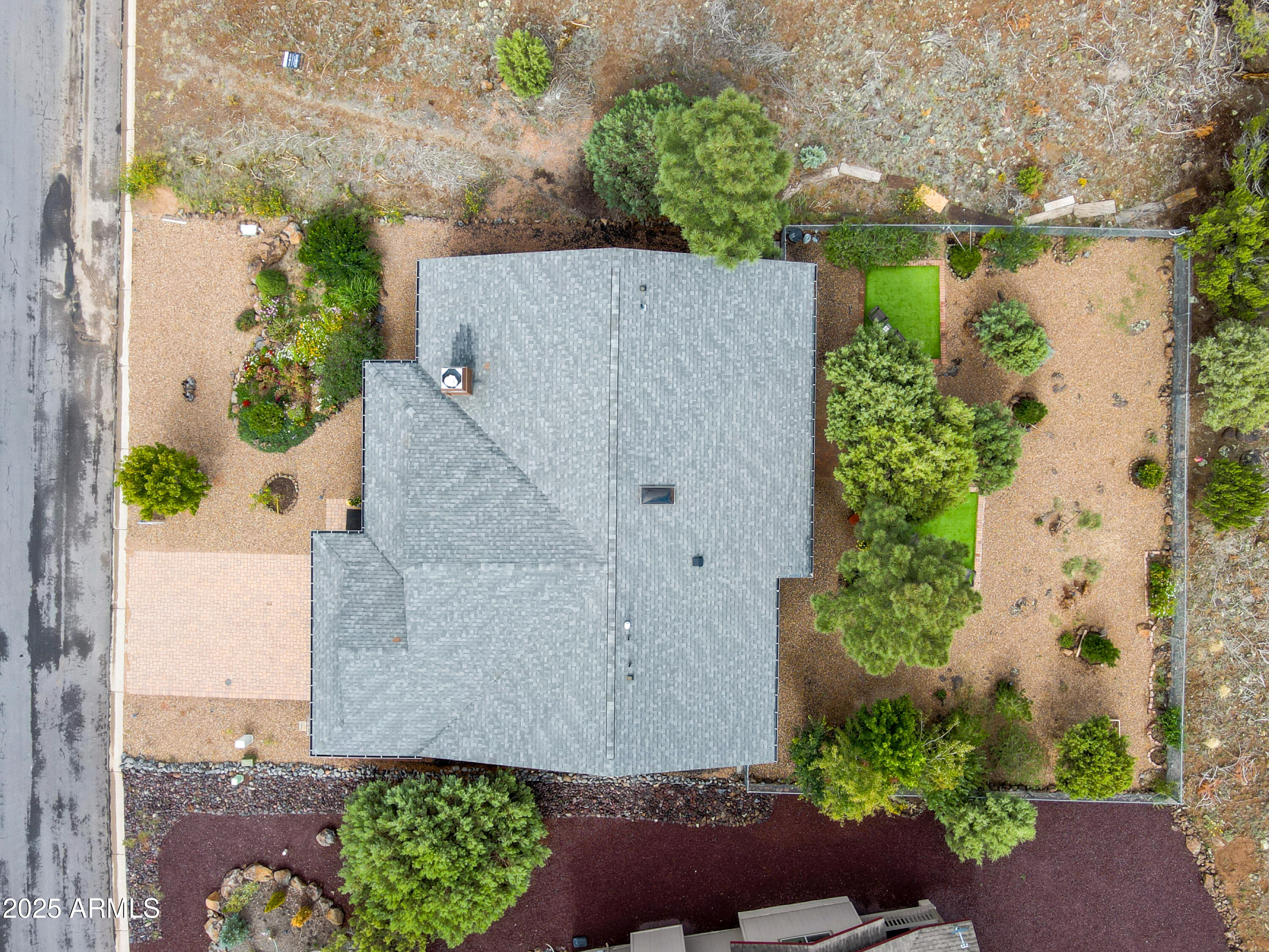 901 South Ridgeline Drive Show Low, AZ 85901 - Photo 28 of 31 an aerial view of a house