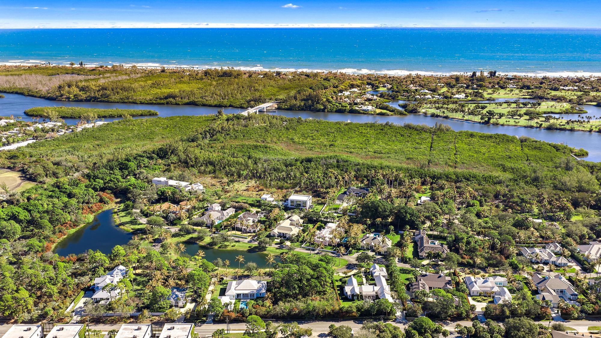 11783 Southeast Shell Avenue Hobe Sound, FL 33455 - Photo 12 of 24 11783 SE Shell Ave-12