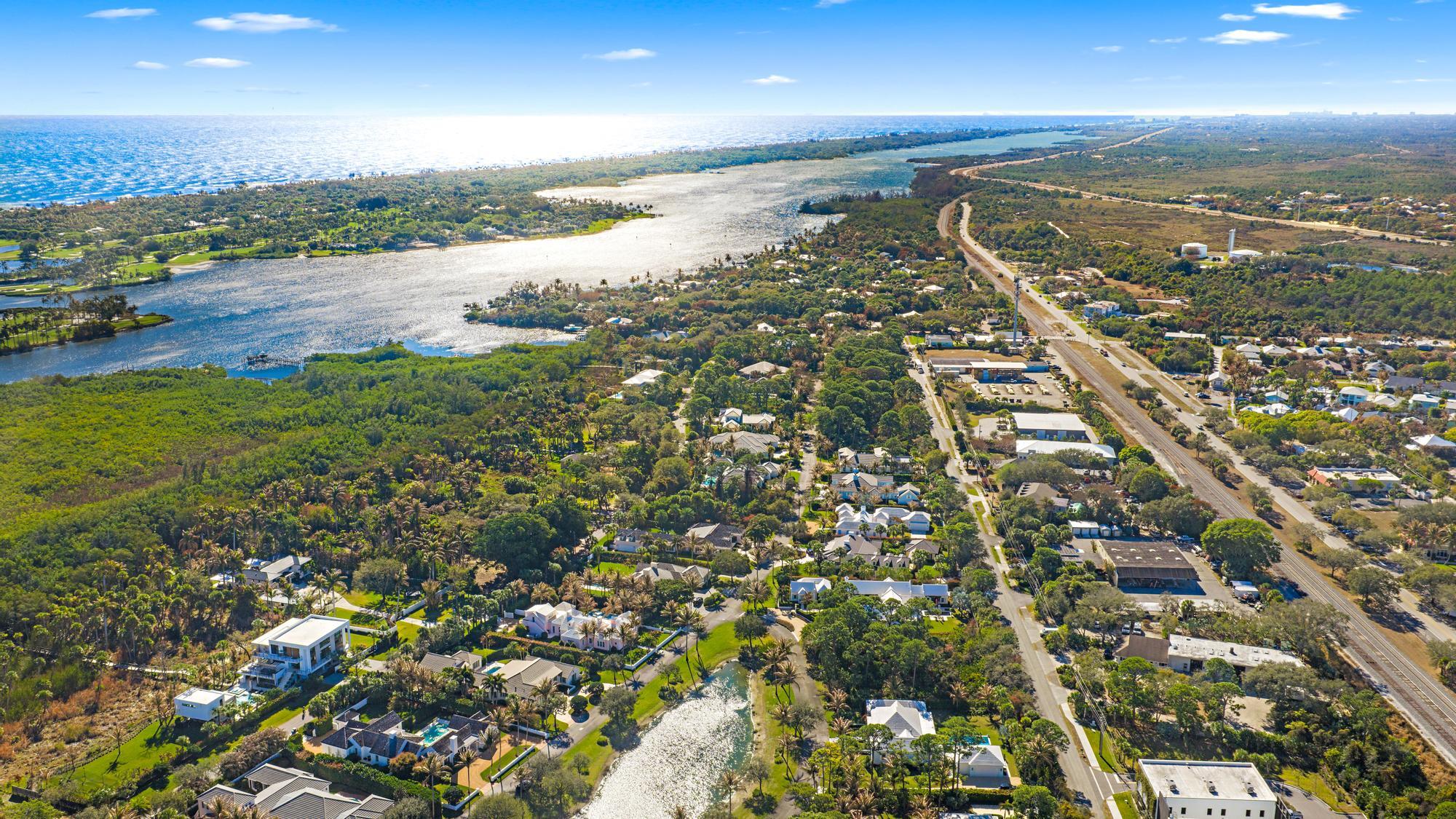 11783 Southeast Shell Avenue Hobe Sound, FL 33455 - Photo 19 of 24 11783 SE Shell Ave-19