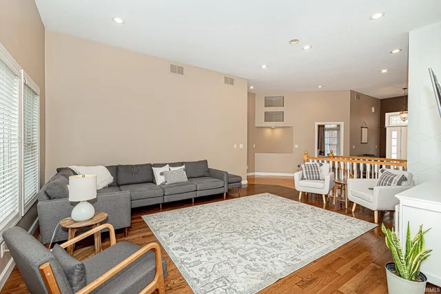 $439,900 | 939 Old Orchard Drive, Warsaw, IN 46582