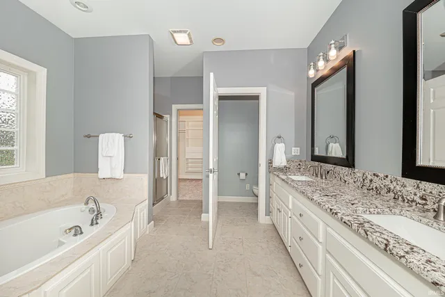 $439,900 | 939 Old Orchard Drive, Warsaw, IN 46582