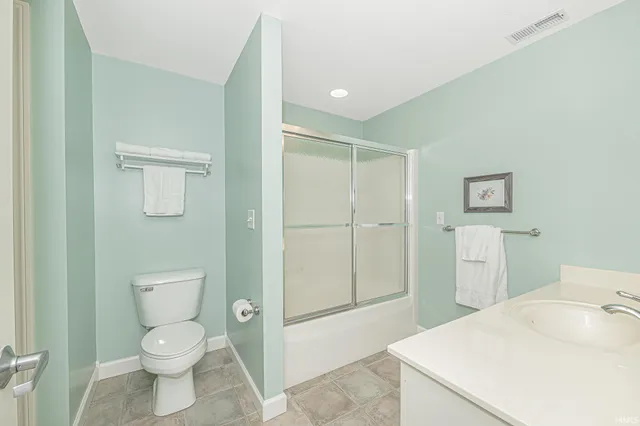 $439,900 | 939 Old Orchard Drive, Warsaw, IN 46582