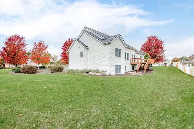 $439,900 | 939 Old Orchard Drive, Warsaw, IN 46582