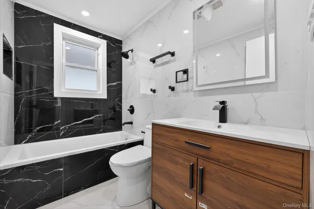 $929,000 | 132-05 109th Avenue | South Ozone Park