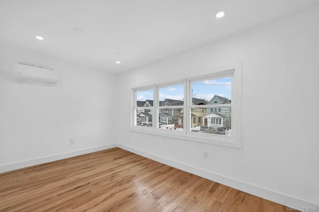 $929,000 | 132-05 109th Avenue | South Ozone Park