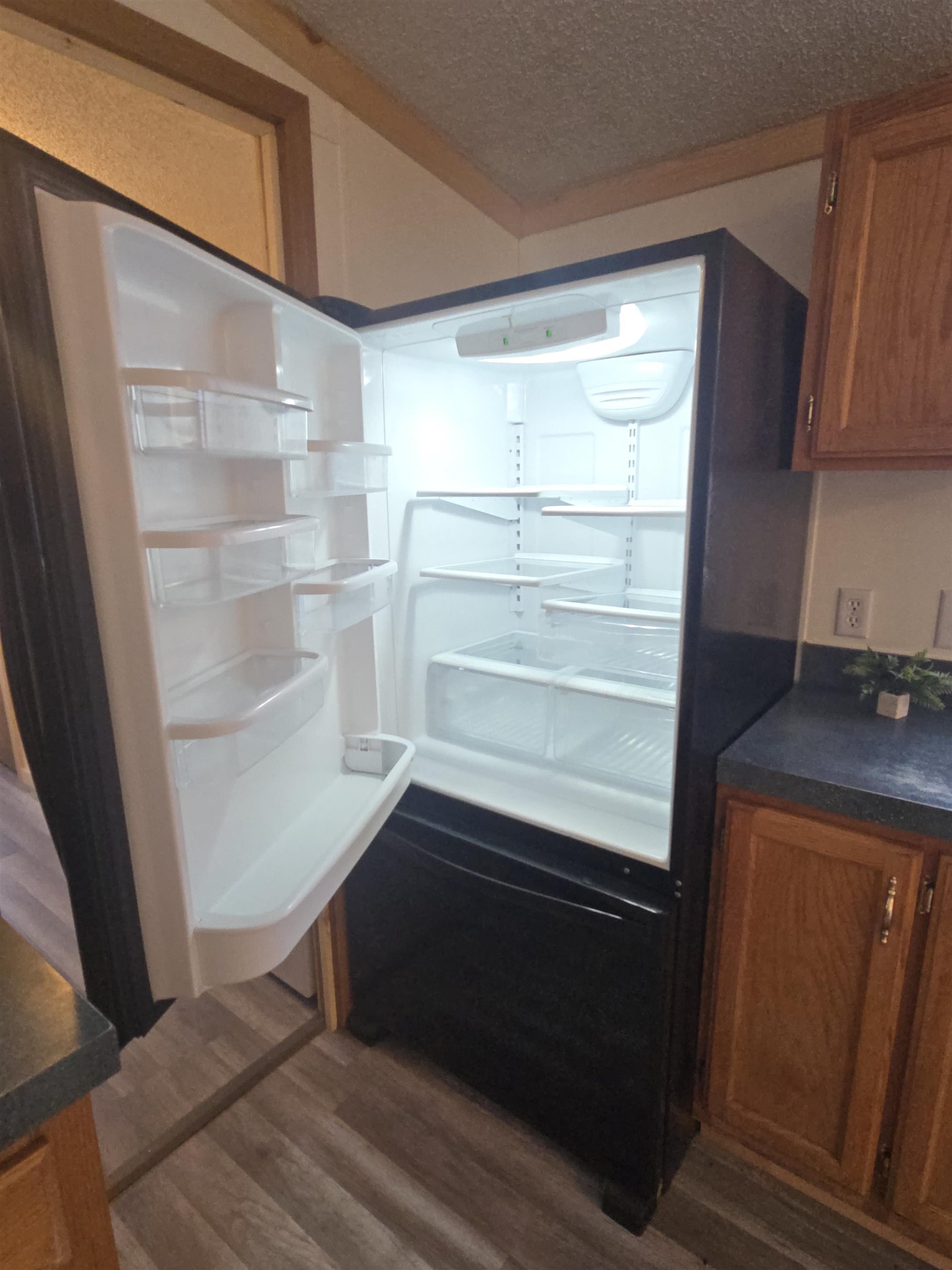 1215 West County Line Road Sumner, MI 48889 - Photo 6 of 37