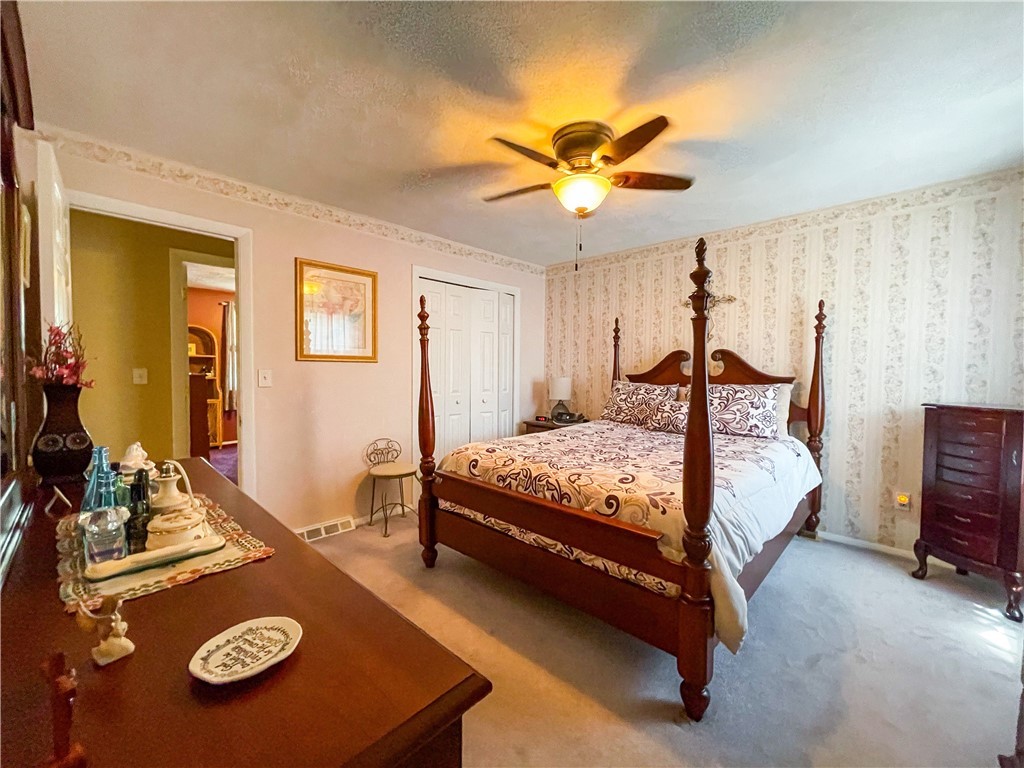 15 Carriage Road Cranston, RI 02920 - Photo 17 of 32 Gallery Image 17