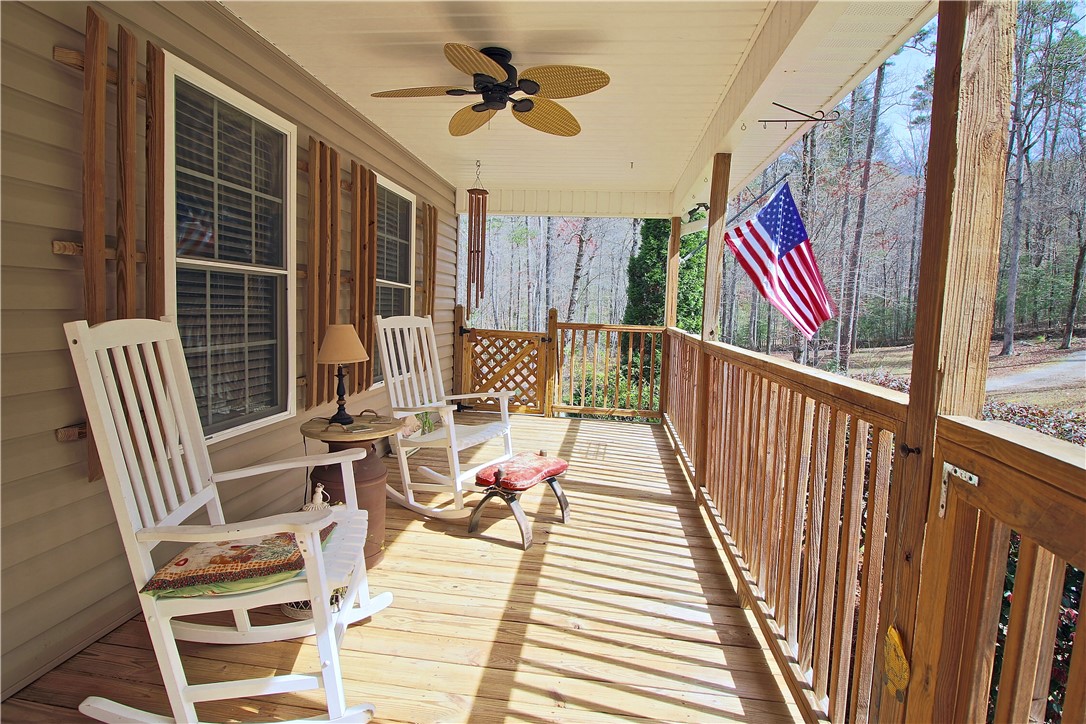 805 Watermelon Way Tamassee, SC 29686 - Photo 3 of 30 Gallery Image 3