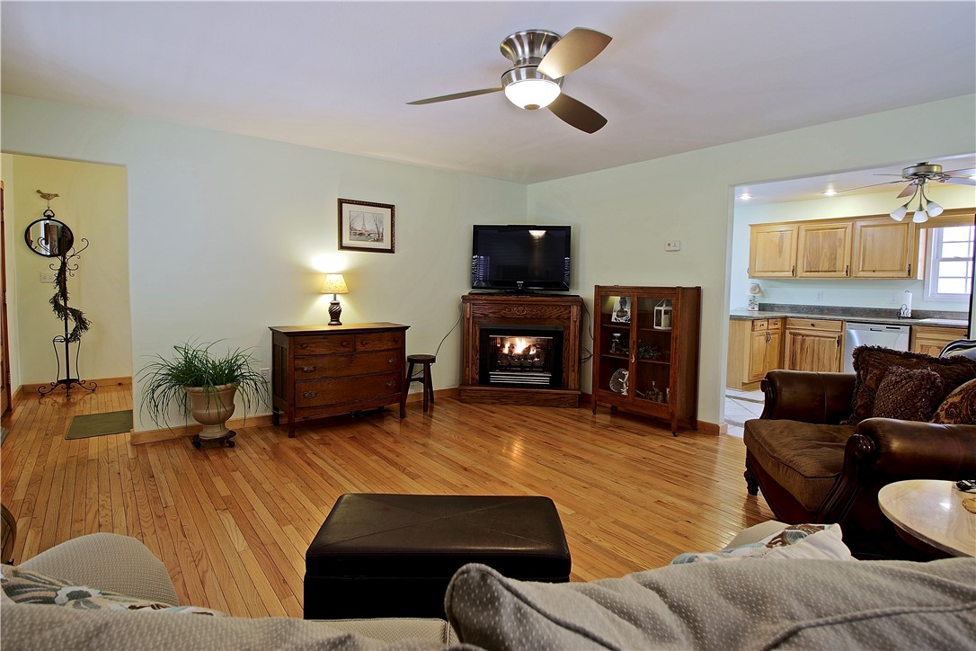 805 Watermelon Way Tamassee, SC 29686 - Photo 7 of 30 Gallery Image 7