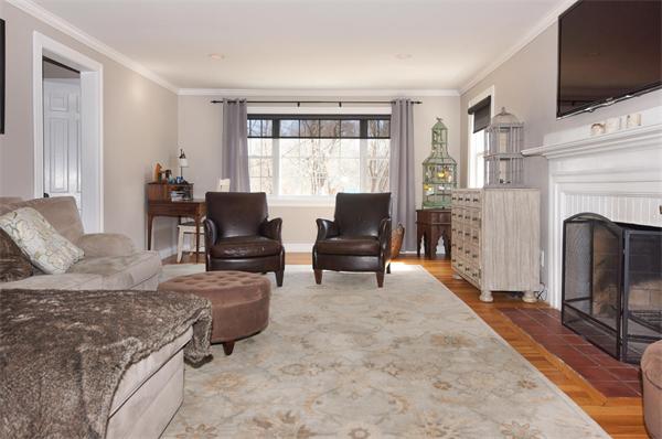 10 Dean Road Wayland, MA 01778 - Photo 3 of 20 Gallery Image 3