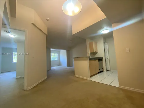 $1,750 | 2544 Centergate Drive, Unit 305, Miramar, FL 33025