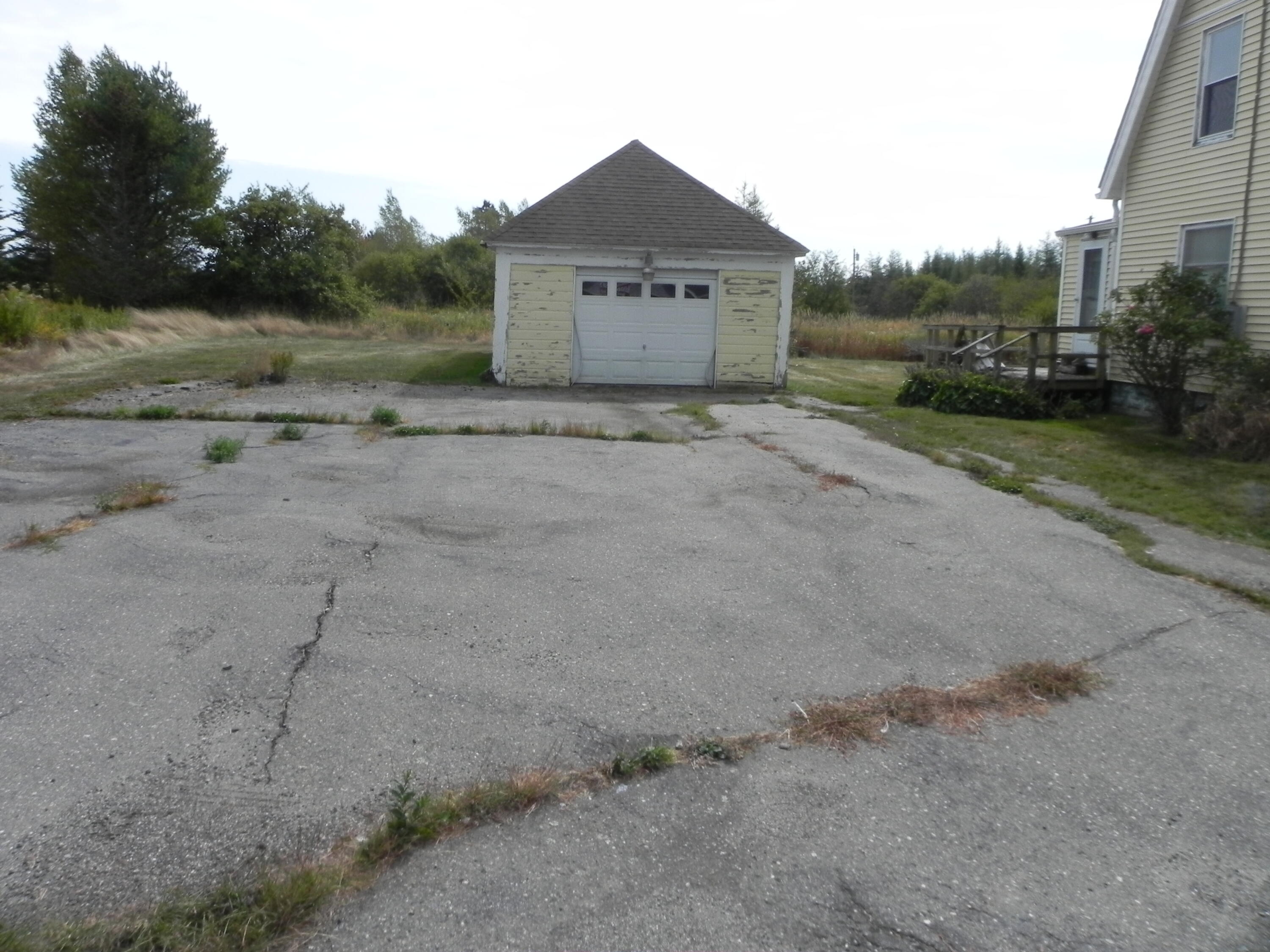 260 County Road Lubec, ME 04652 - Photo 12 of 35 DSCN0460