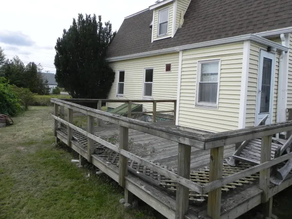 $139,000 | 260 County Road, Lubec, ME 04652