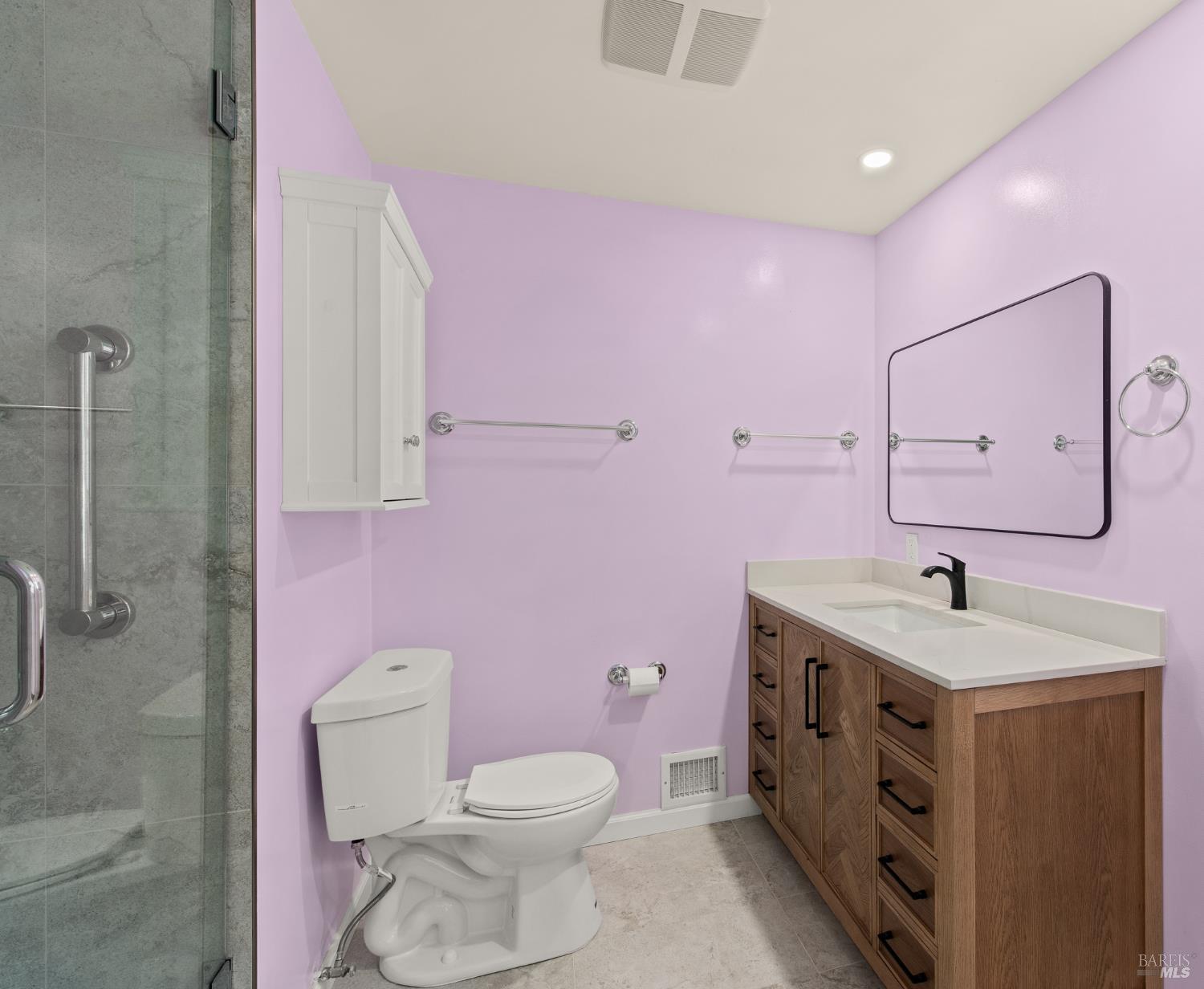 304 Mockingbird Circle Santa Rosa, CA 95409 - Photo 34 of 50 Newly remodeled primary bathroom.