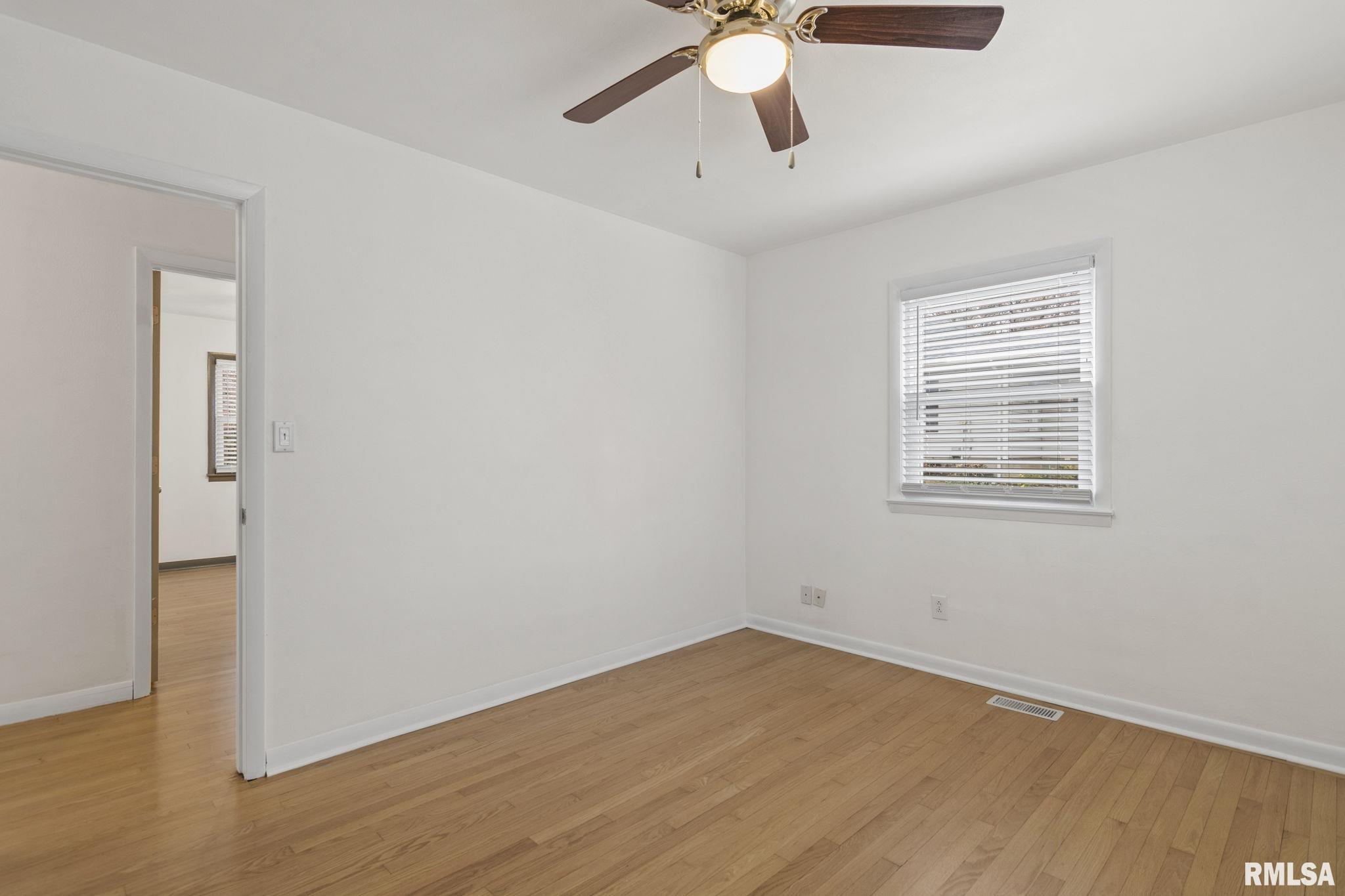 822 North Oaklane Road Springfield, IL 62707 - Photo 19 of 58