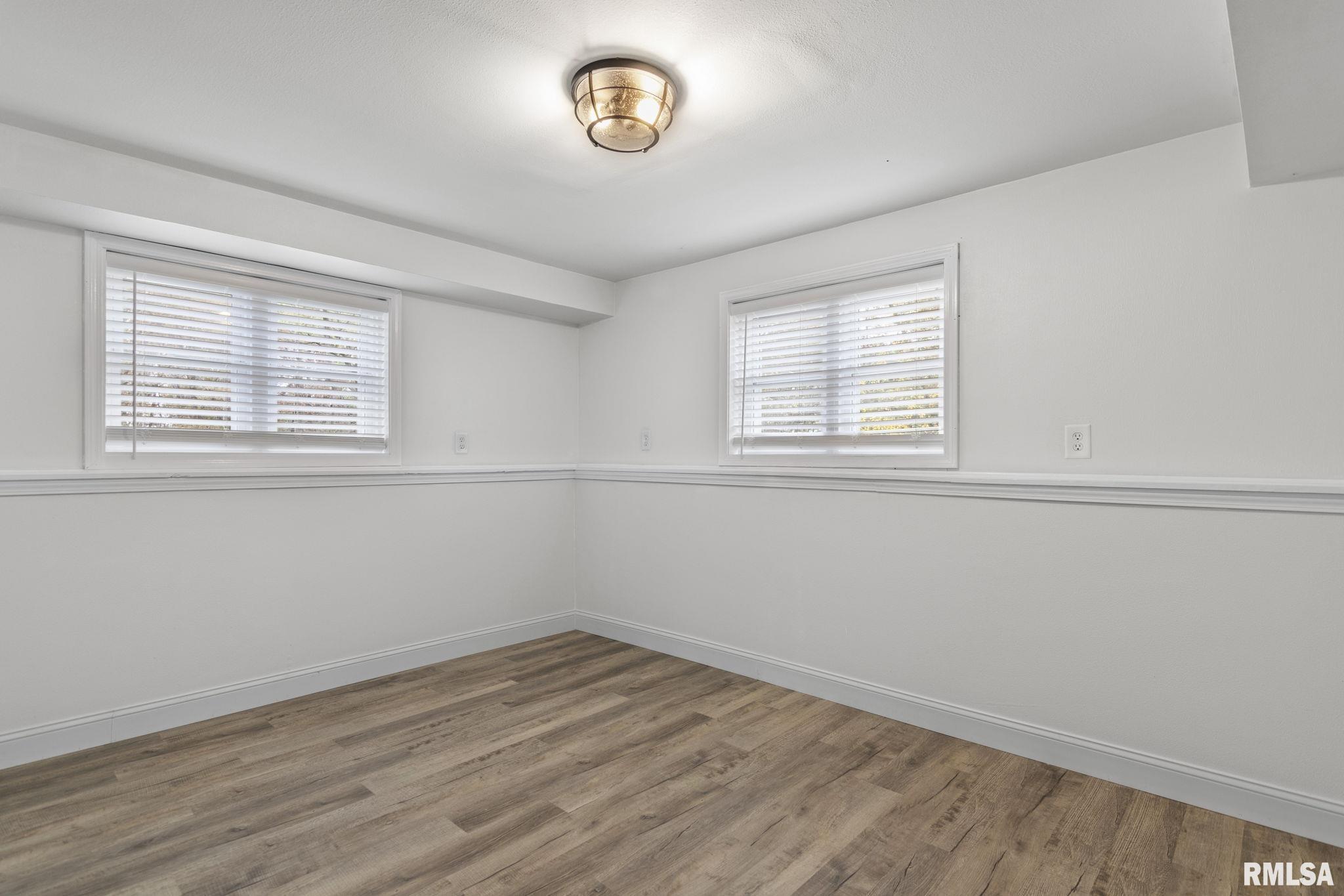 822 North Oaklane Road Springfield, IL 62707 - Photo 27 of 58