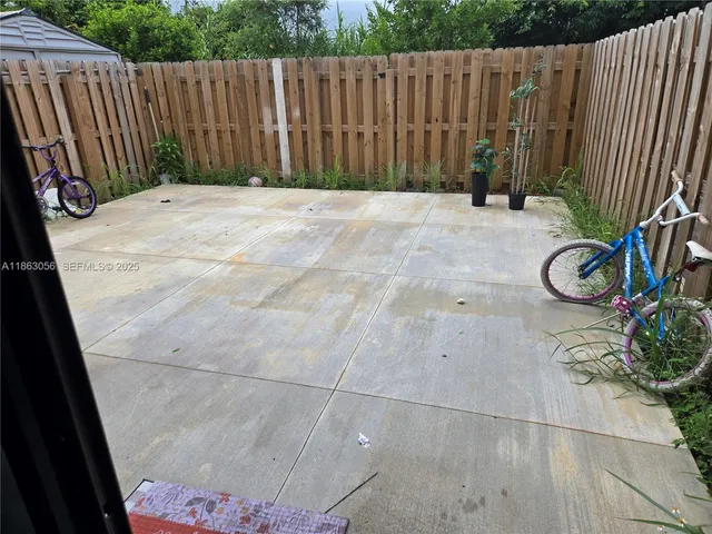 $2,700 | 490 Northeast 12th Street, Unit 490, Florida City, FL 33034