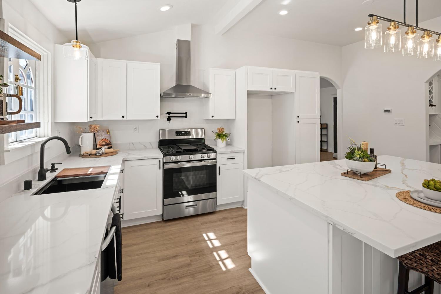 4664 Ladera Way Carmichael, CA 95608 - Photo 13 of 61