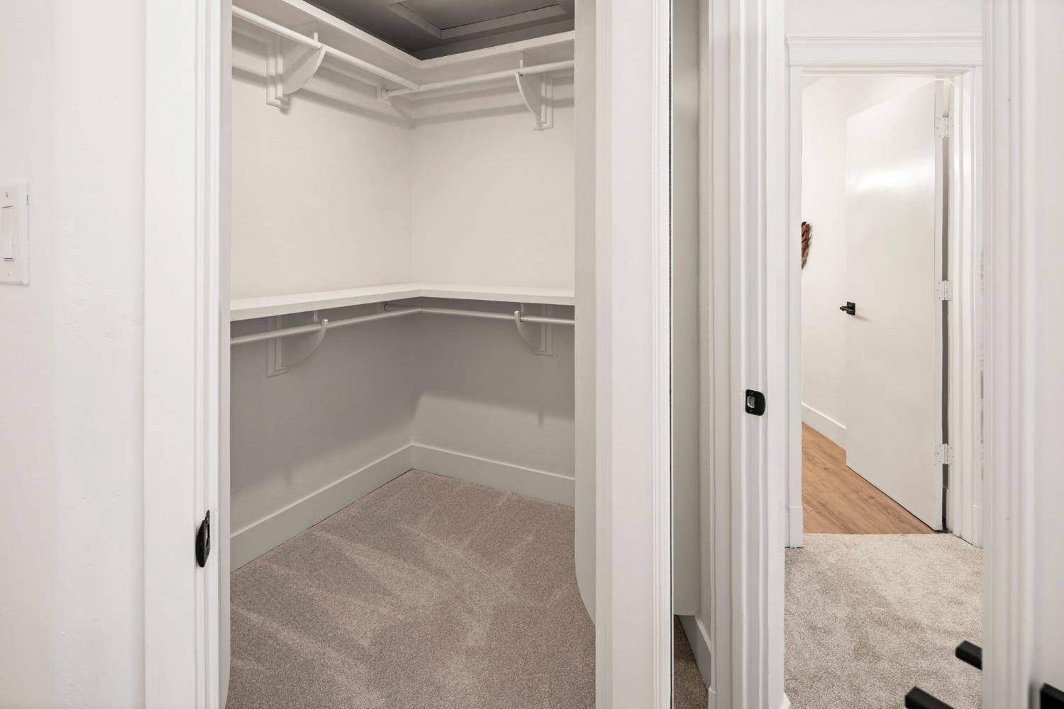 4664 Ladera Way Carmichael, CA 95608 - Photo 34 of 61