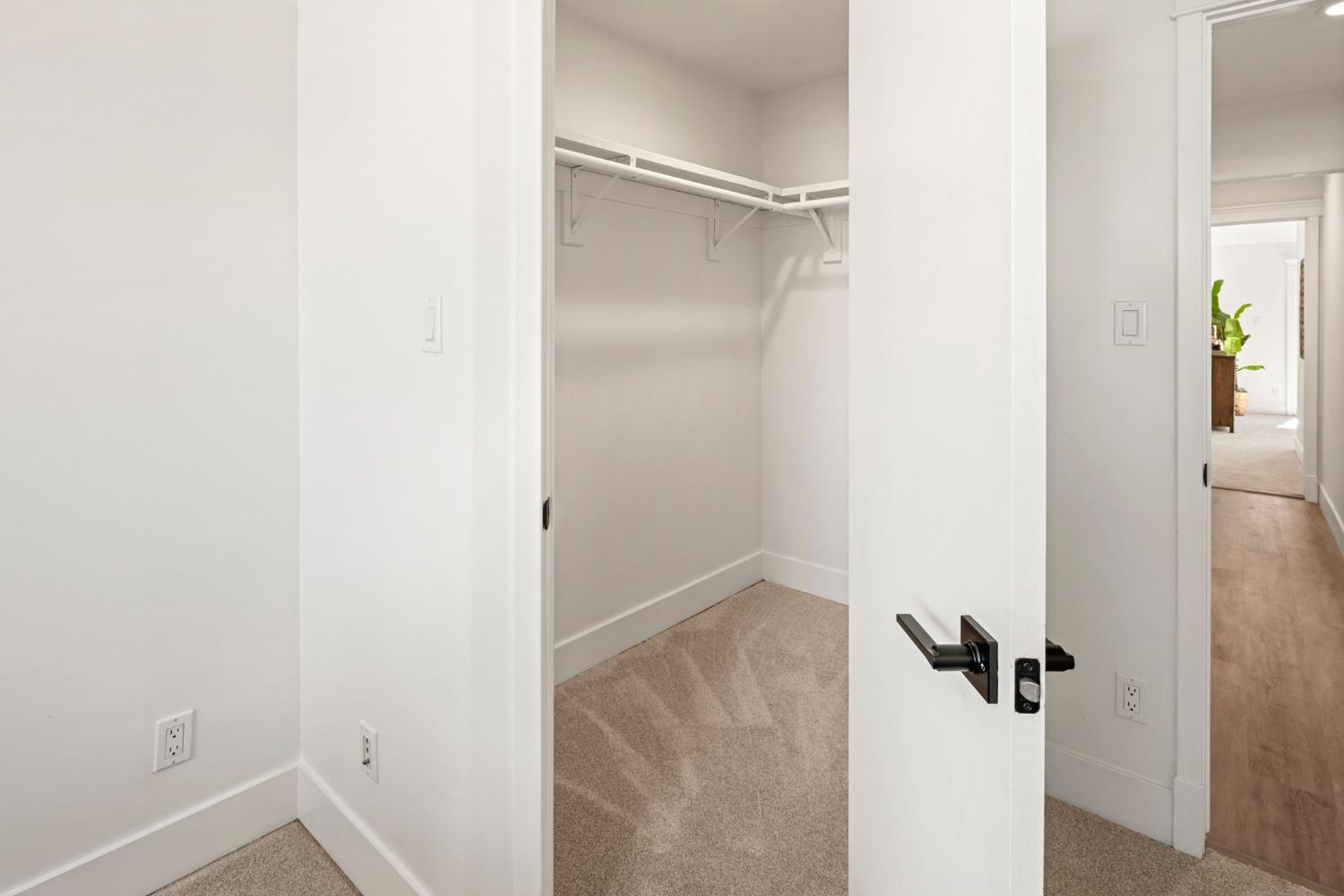 4664 Ladera Way Carmichael, CA 95608 - Photo 37 of 61