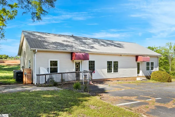 $195,000 | 1413 Highway 49, Laurens, SC 29360