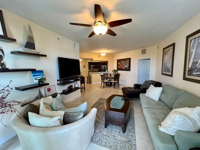 $4,900 | 975 Northwest Flagler Avenue, Unit 301, Stuart, FL 34994