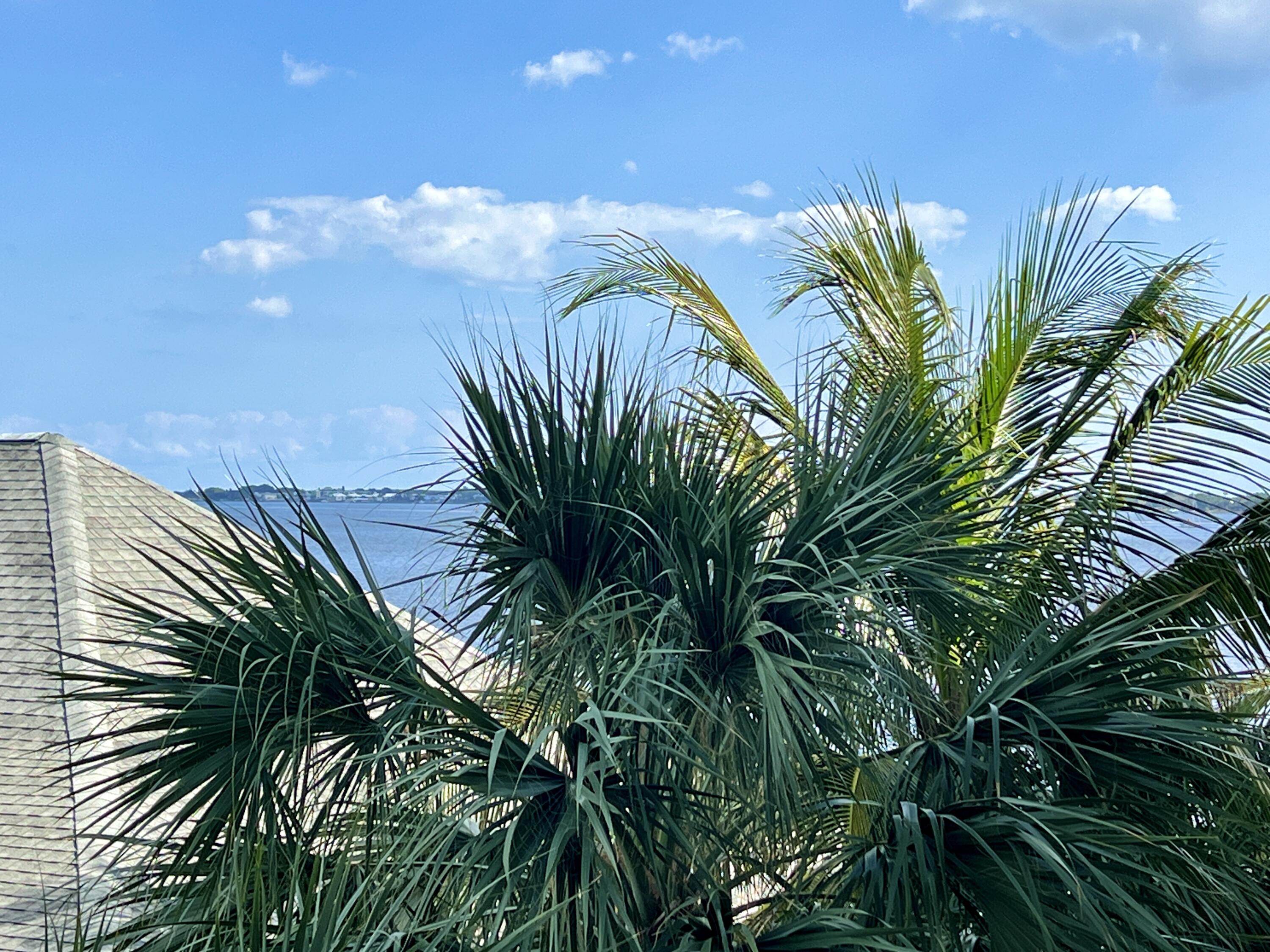 975 Northwest Flagler Avenue, Unit 301 Stuart, FL 34994 - Photo 15 of 31 Stuart