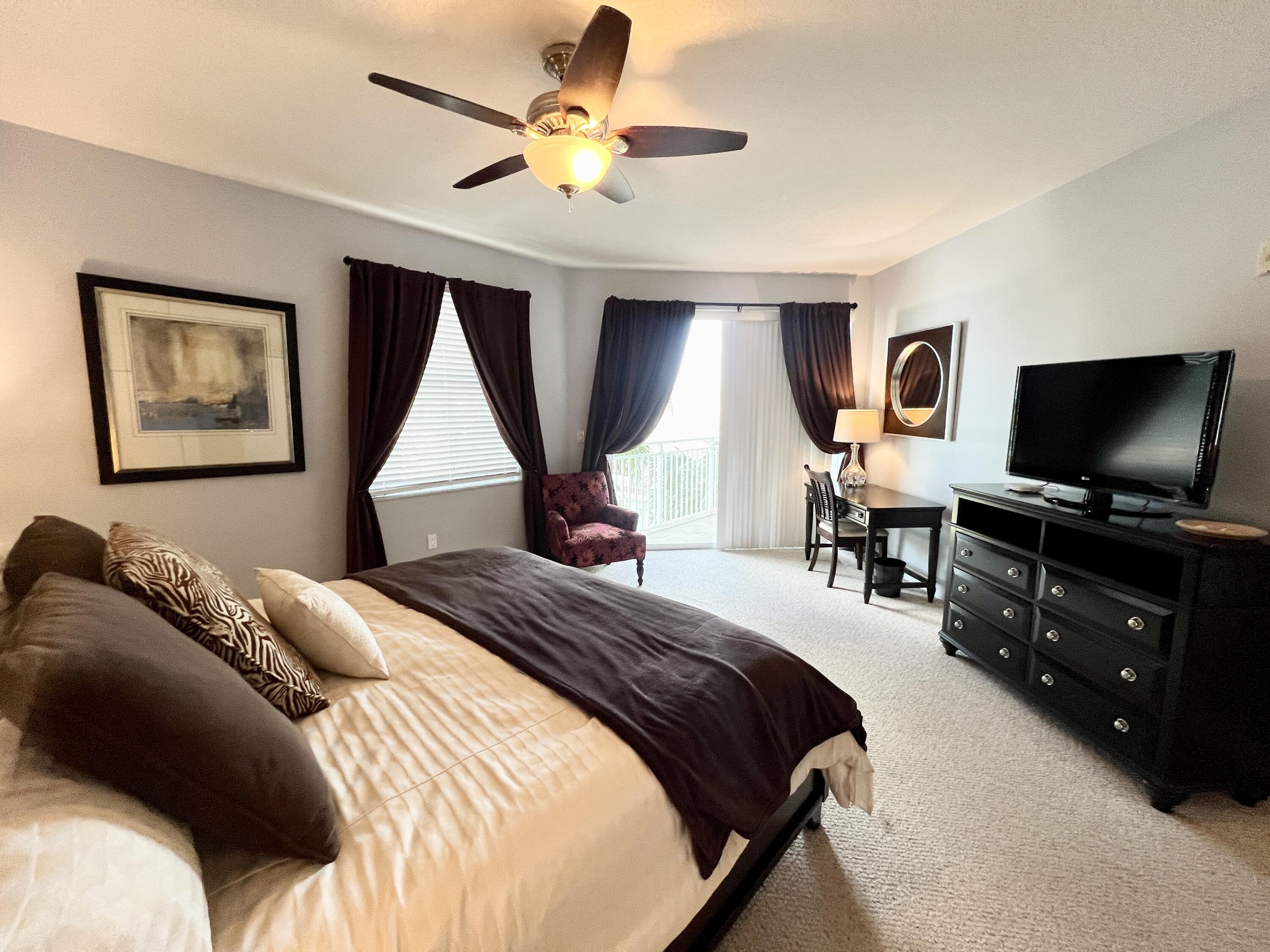 975 Northwest Flagler Avenue, Unit 301 Stuart, FL 34994 - Photo 17 of 31 Stuart