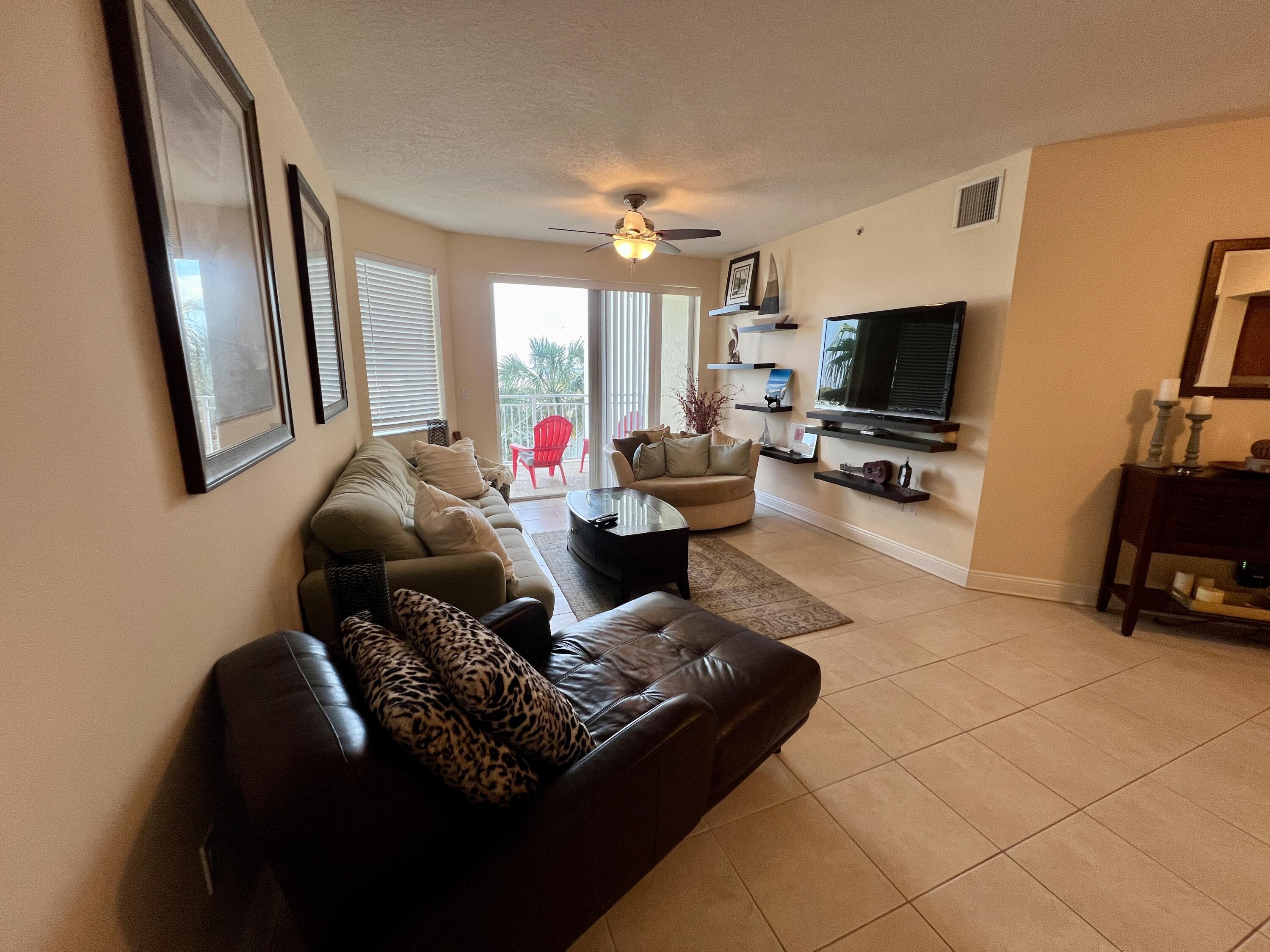 975 Northwest Flagler Avenue, Unit 301 Stuart, FL 34994 - Photo 6 of 31 Stuart